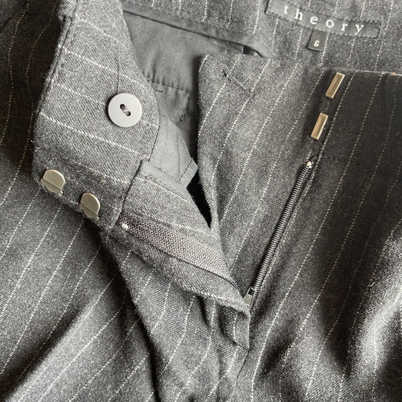 Theory Wool Pinstripe Suitable Pants Sz 6 - Picture 11 of 16